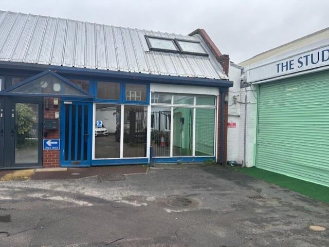 Acton Hill Mews, Londres à vendre Photo du bâtiment- Image 1 de 6