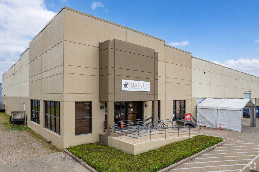 5910 West by Northwest Blvd, Houston, TX for lease - Primary Photo - Image 1 of 7
