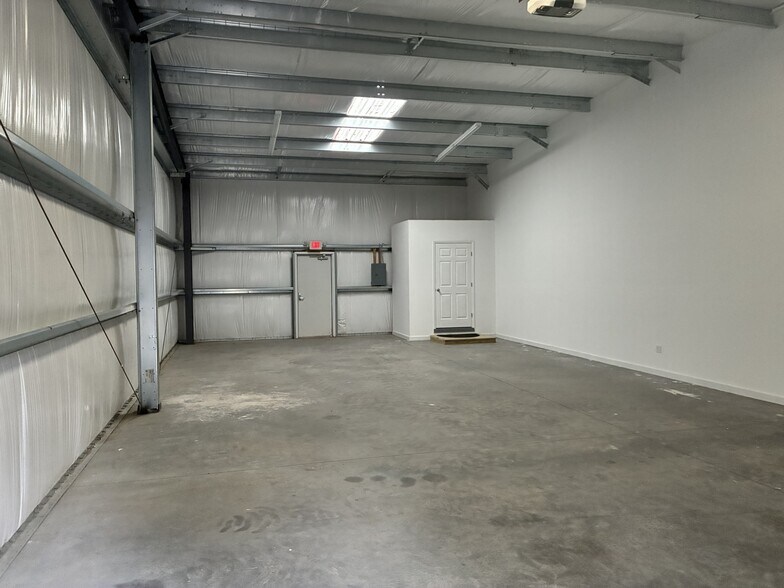 124 Marine Dr, Edenton, NC à louer - Photo intérieure - Image 3 de 6