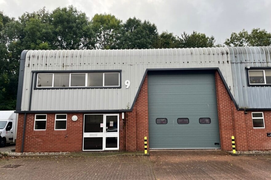 Manaton Clos, Exeter for lease - Building Photo - Image 2 of 3