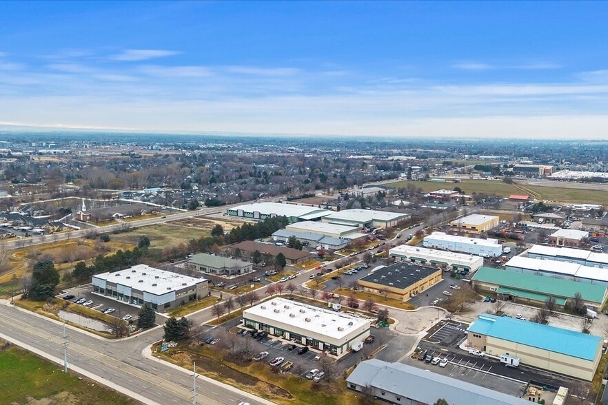 1311 E Franklin Rd, Meridian, ID for lease - Building Photo - Image 3 of 13