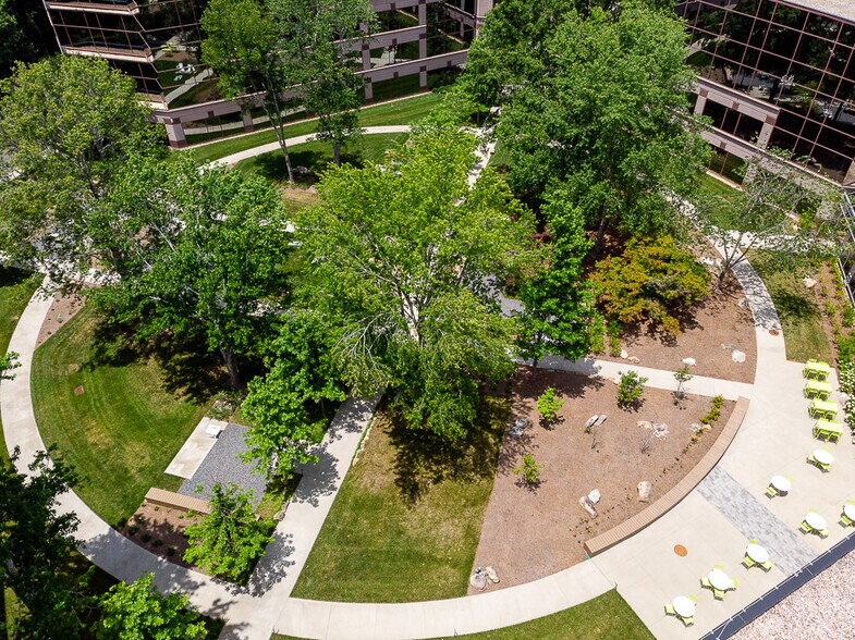 800 Parc Pt, Alpharetta, GA à louer - Photo du bâtiment - Image 2 de 26