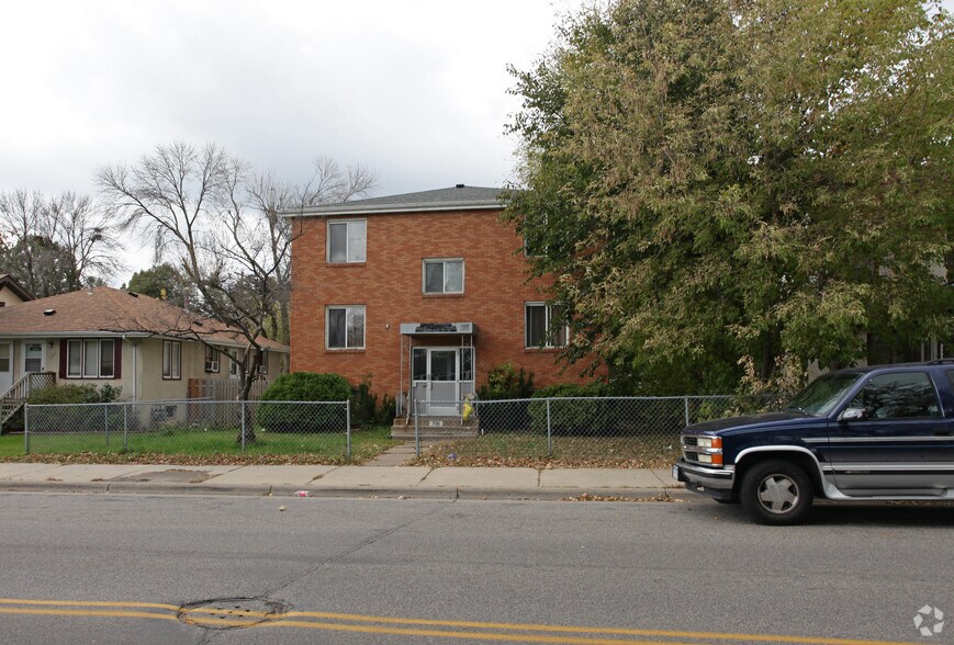 3311 Fremont Ave N, Minneapolis, MN à vendre - Photo du bâtiment - Image 2 de 2