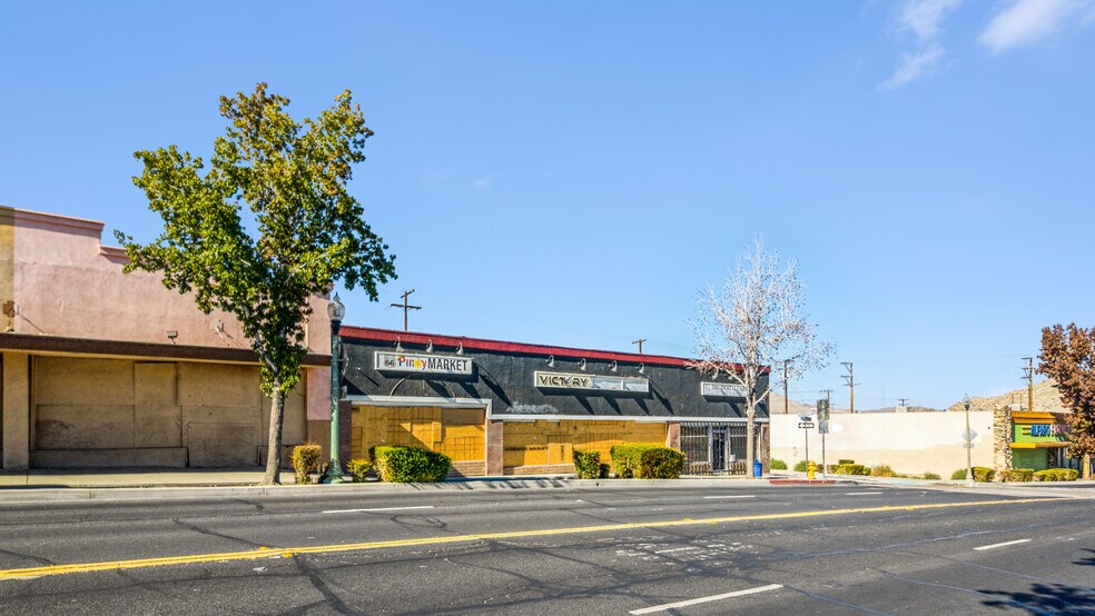 15586 7th St, Victorville, CA à vendre - Photo du bâtiment - Image 3 de 27