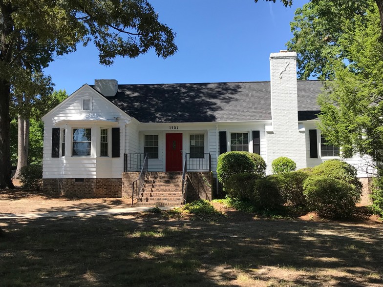 1501 E Franklin St, Monroe, NC à vendre - Photo principale - Image 1 de 1