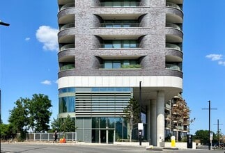 Old Oak Common Ln, Londres à louer Photo du bâtiment- Image 1 de 8