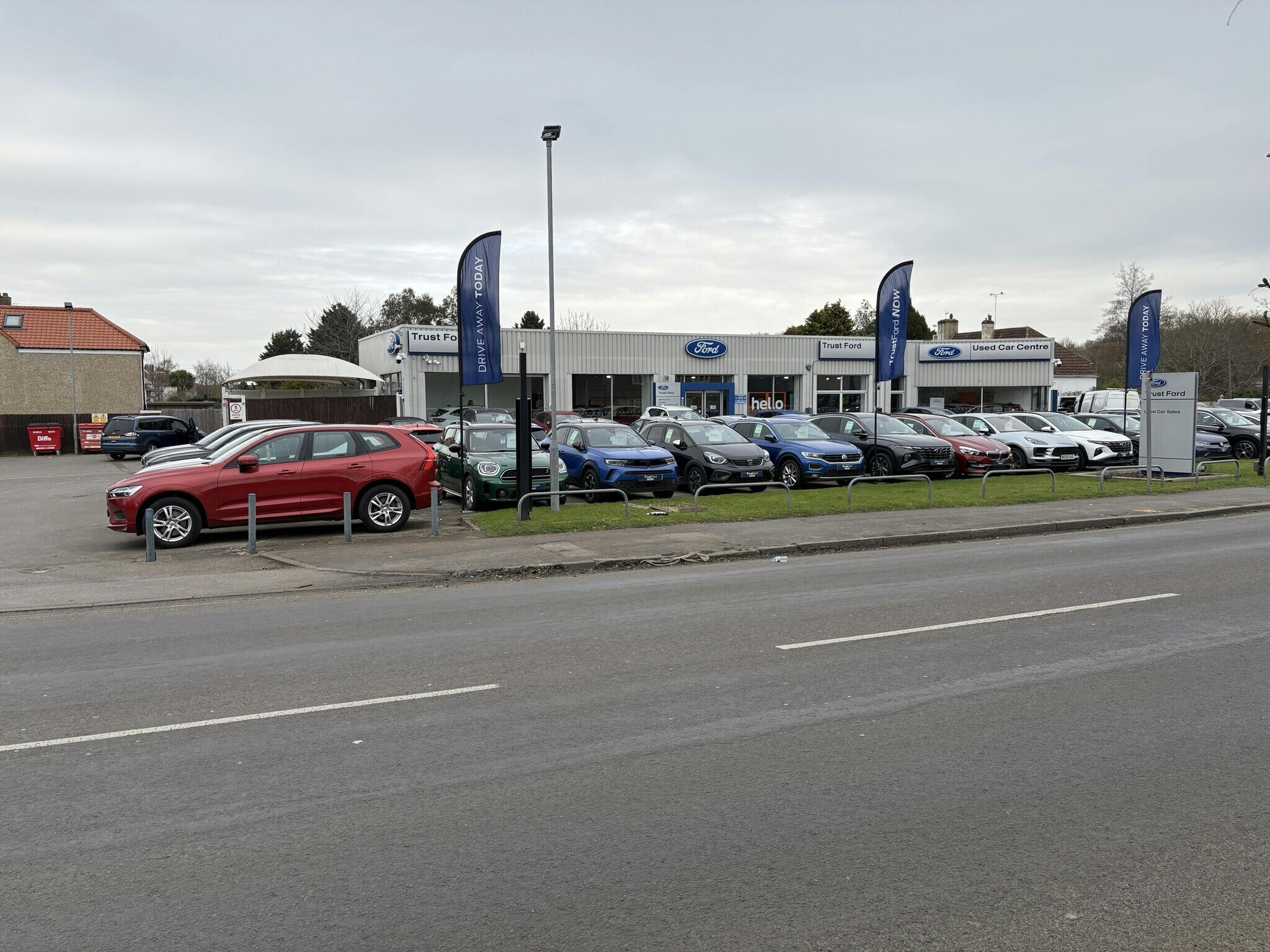 97 Portsmouth Rd, Cobham à louer Photo du bâtiment- Image 1 de 5