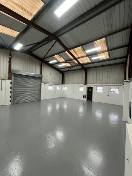 Verney Rd, Londres à louer - Photo intérieure - Image 2 de 9