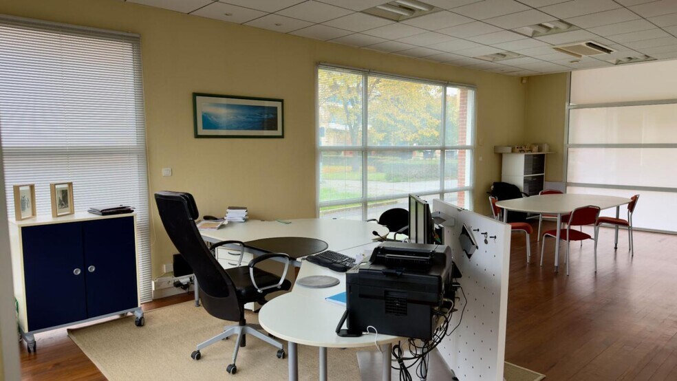 Office in Balma for lease - Building Photo - Image 2 of 3