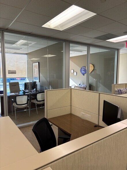 259 Prospect Plains Rd, Cranbury, NJ à louer - Photo du bâtiment - Image 2 de 5