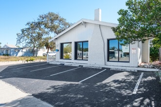 3848 Central Ave, Saint Petersburg, FL for lease Interior Photo- Image 2 of 21