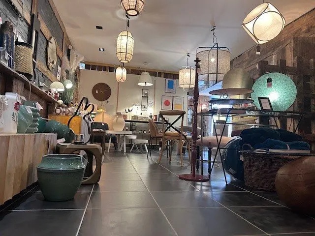 Retail in Chalon-sur-Saône for lease - Interior Photo - Image 3 of 5