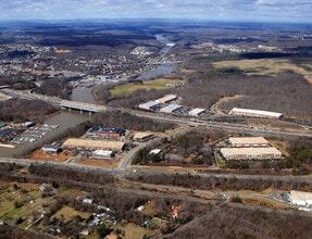 10716 Richmond Hwy, Lorton, VA à louer Autre- Image 1 de 2