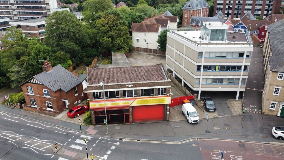 18 Middleborough, Colchester à louer - Photo du bâtiment - Image 2 de 4