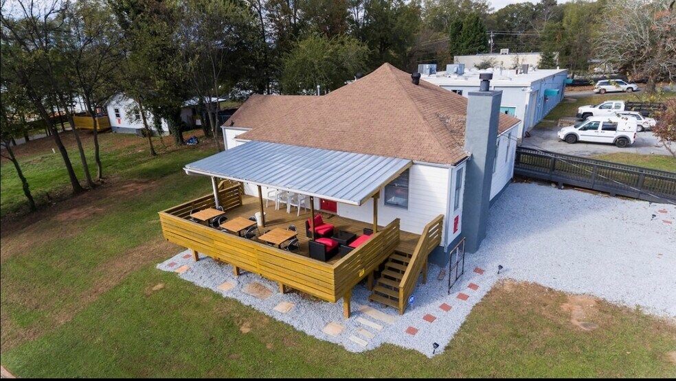 318 Patterson Ave, Scottdale, GA à vendre - Photo du bâtiment - Image 2 de 7