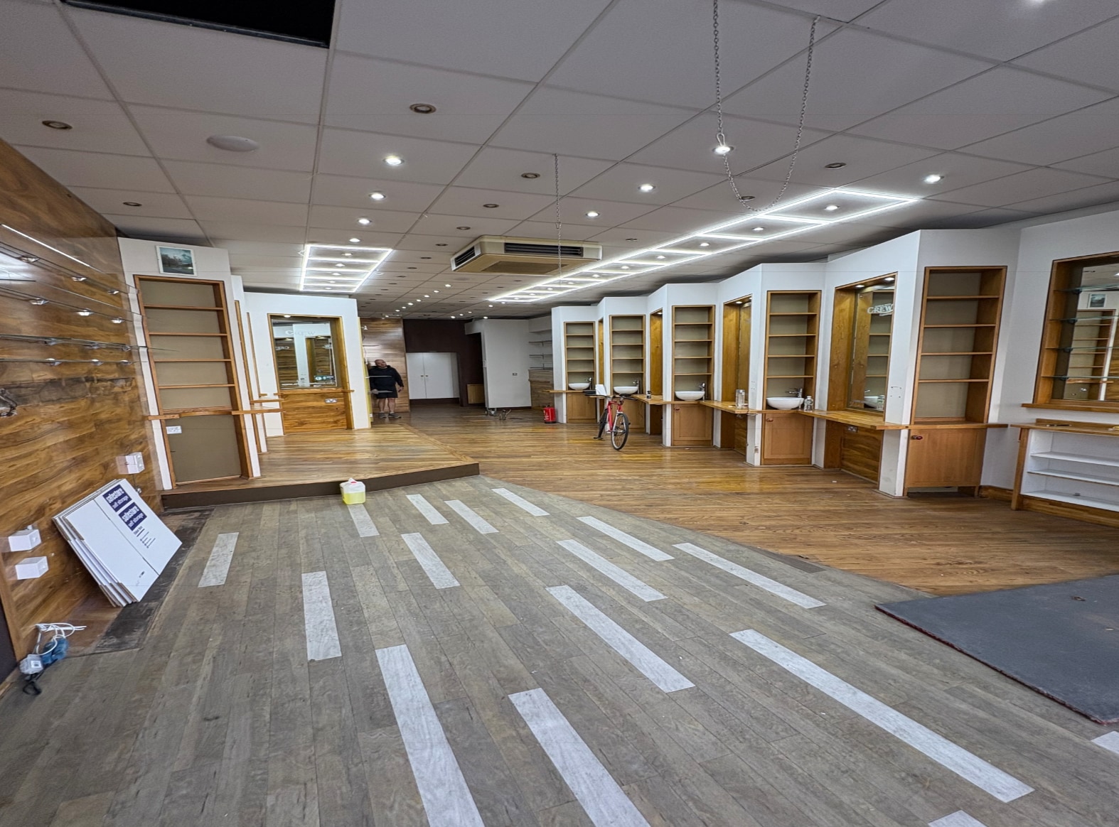 911 Fulham Rd, London for lease Interior Photo- Image 1 of 2