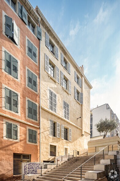 Bureau dans Marseille à louer - Photo du bâtiment - Image 2 de 3