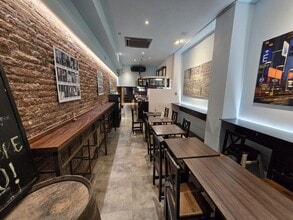 Commerce de détail dans Barcelone, Barcelona à louer Photo intérieure- Image 2 de 18