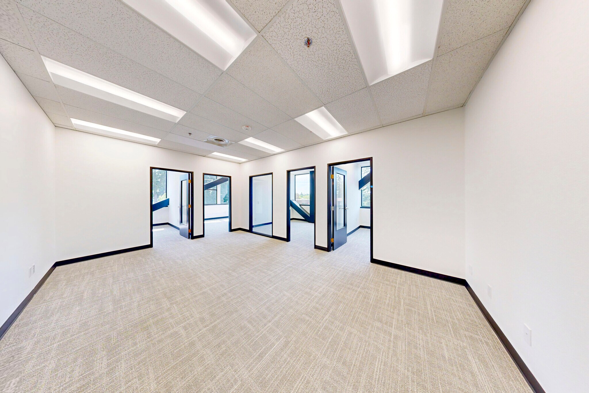 676 Woodland Square Loop SE, Lacey, WA for lease Interior Photo- Image 1 of 9