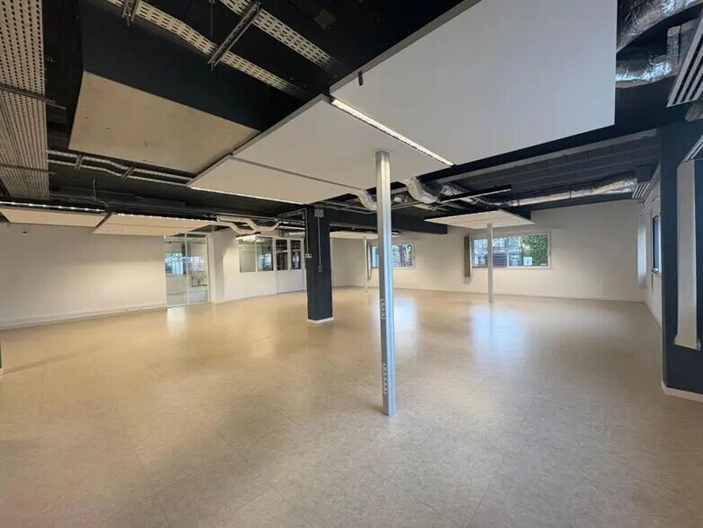 Bureau dans Nantes à louer - Photo du bâtiment - Image 3 de 36
