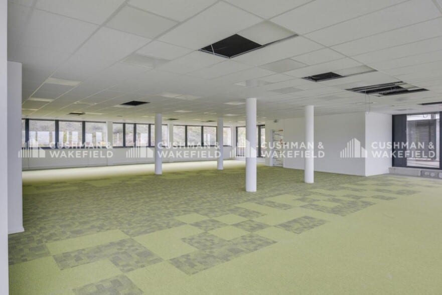 660 Chemin Du Littoral, Marseille for sale - Building Photo - Image 2 of 14