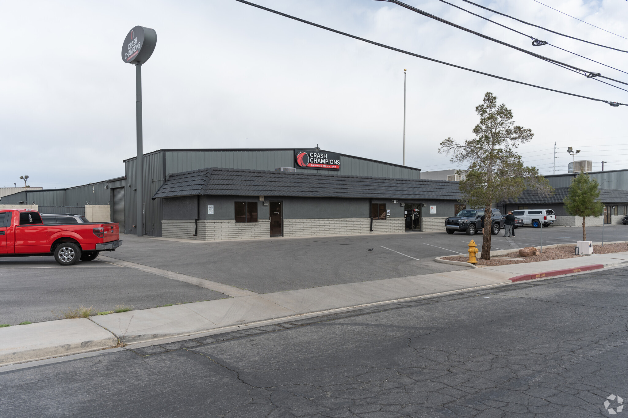 5935-5975 Polaris Ave, Las Vegas, NV for lease Building Photo- Image 1 of 2