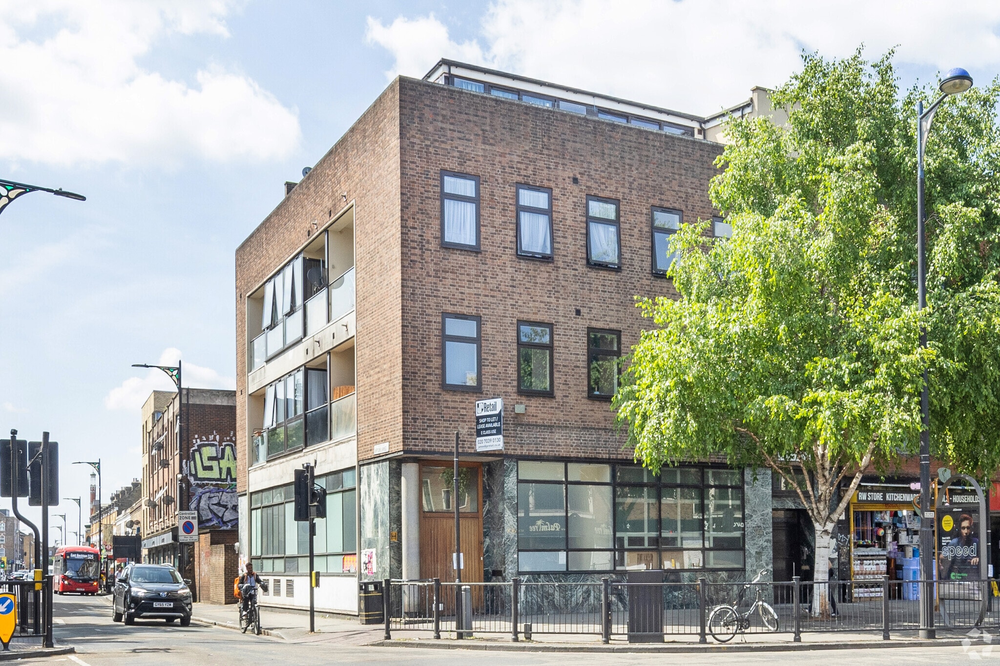 304-306 Romford Rd, London for lease Primary Photo- Image 1 of 4