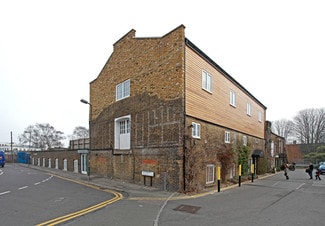 More details for 12 Ravensbury Ter, London - Office for Lease