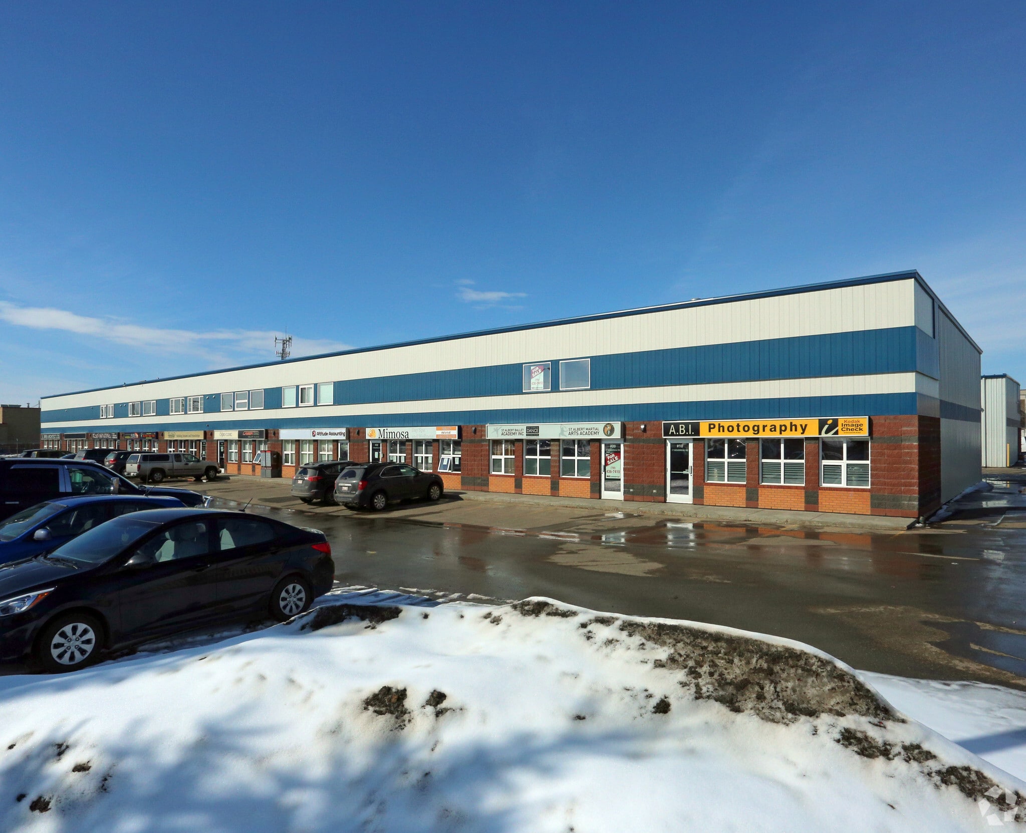 17 Boudreau Rd, St. Albert, AB for sale Primary Photo- Image 1 of 47