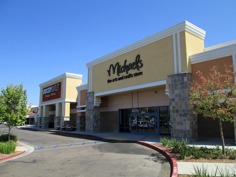 13301-13339 Poway Rd, Poway, CA for lease - Building Photo - Image 1 of 16