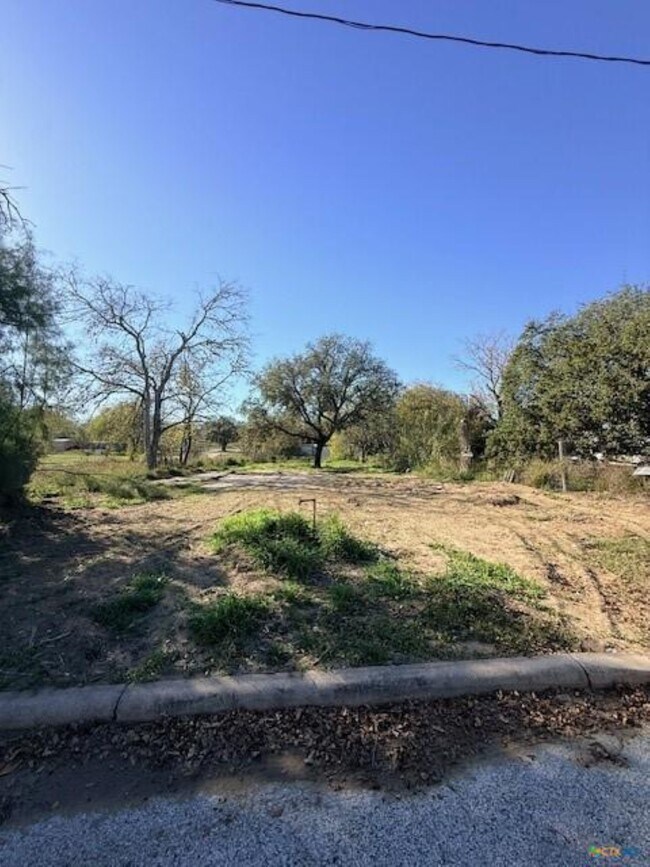 More details for 909 Ohio st, Pleasanton, TX - Land for Sale