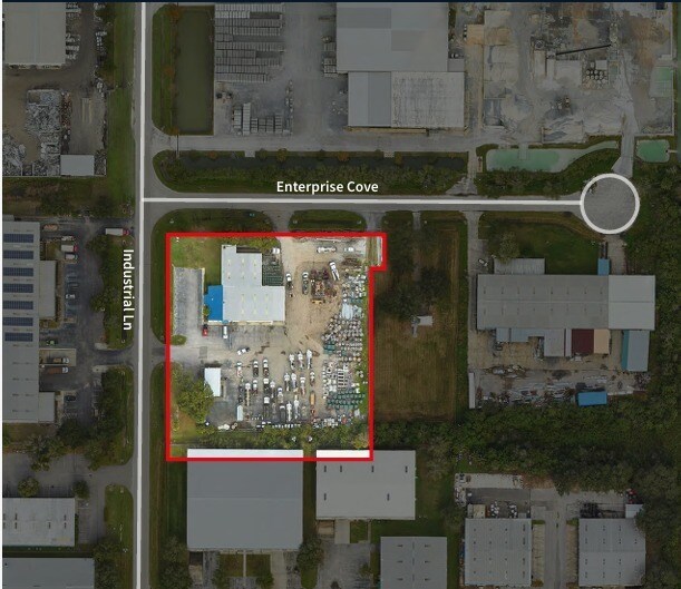 7703 Industrial Ln, Tampa, FL à louer - Photo du bâtiment - Image 1 de 1