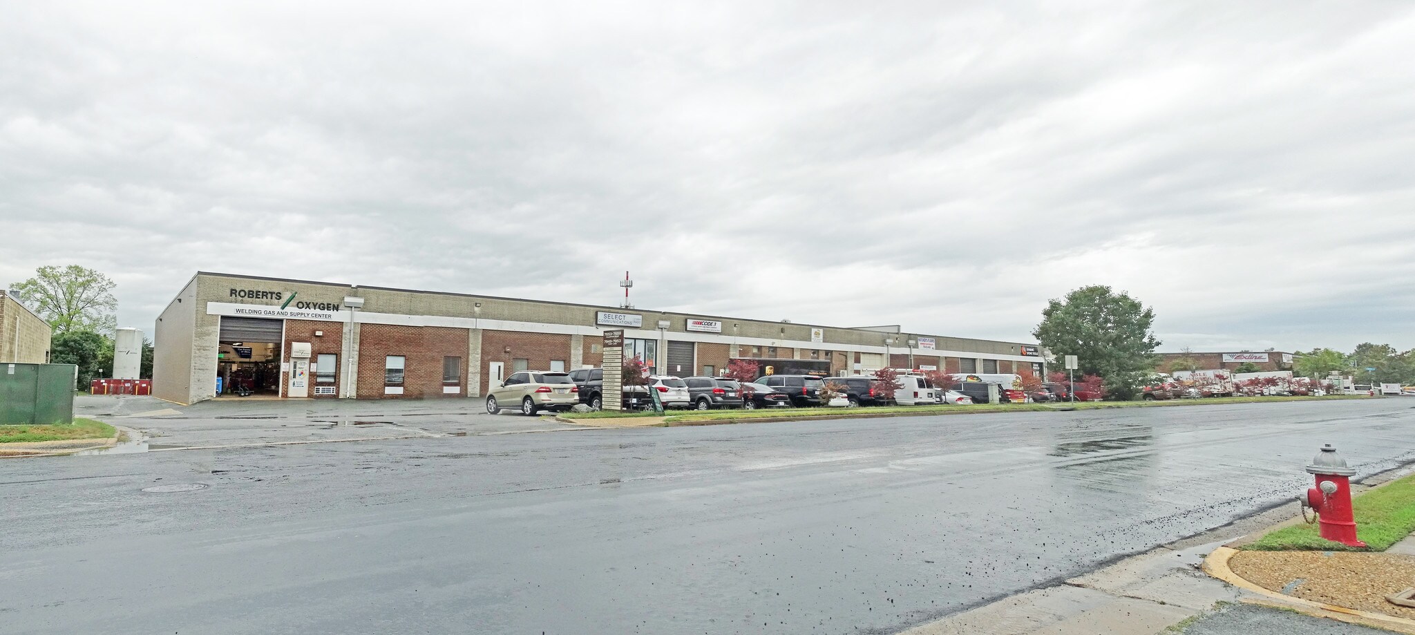 7653-7659 Fullerton Rd, Springfield, VA à louer Photo du bâtiment- Image 1 de 8