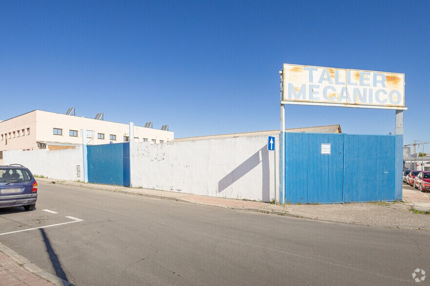 Retail in Madrid, Madrid for sale - Building Photo - Image 2 of 2