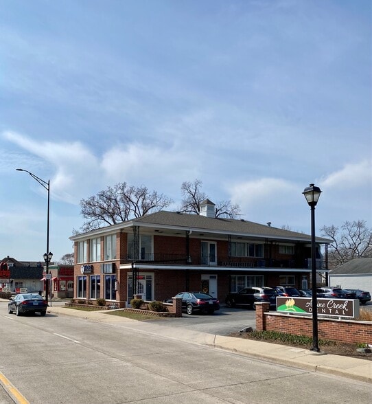 350 N York St, Elmhurst, IL for sale - Building Photo - Image 2 of 3