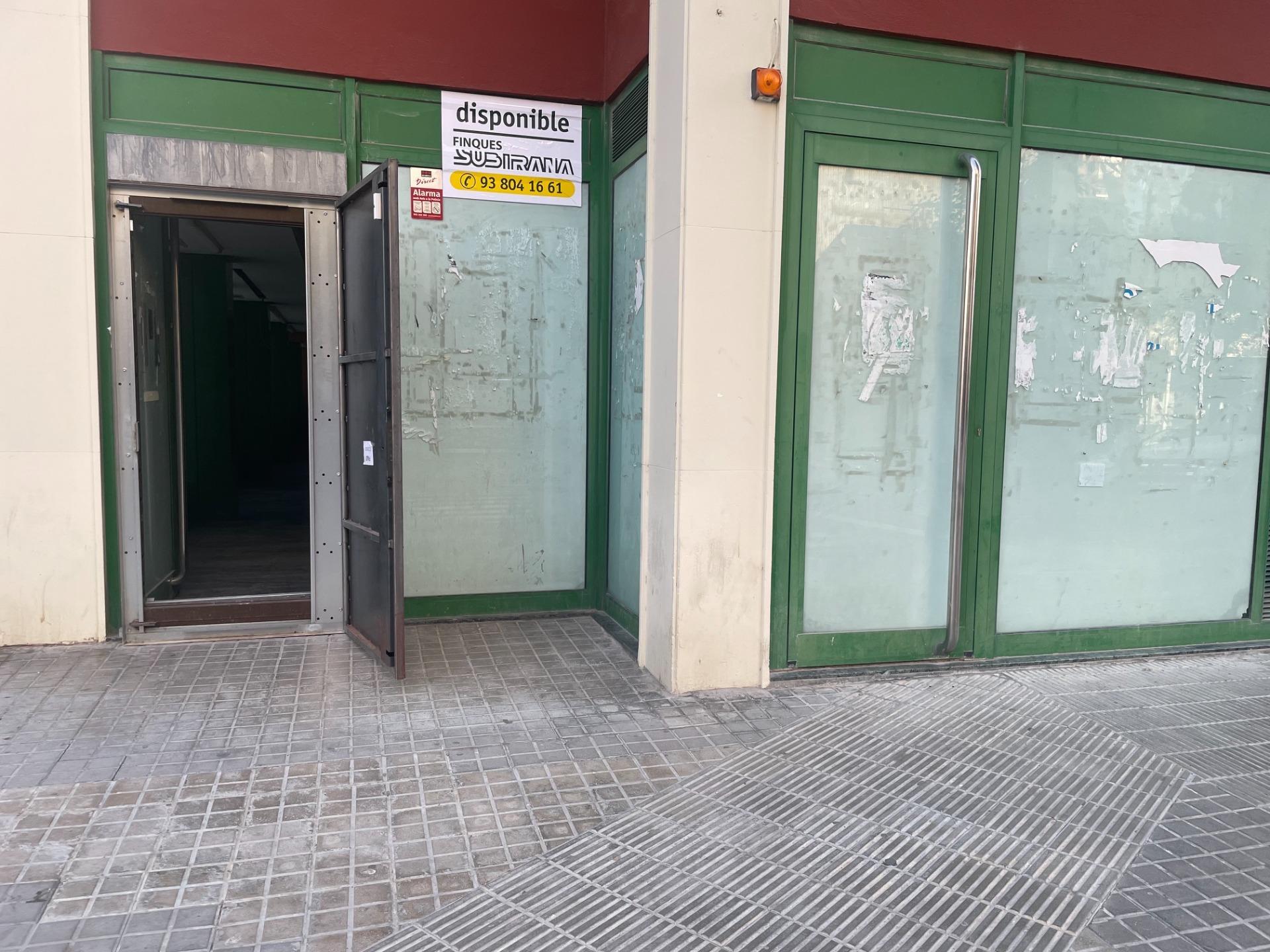 Commerce de détail dans Santa Margarida de Montbui, Barcelona à louer Photo intérieure- Image 1 de 16