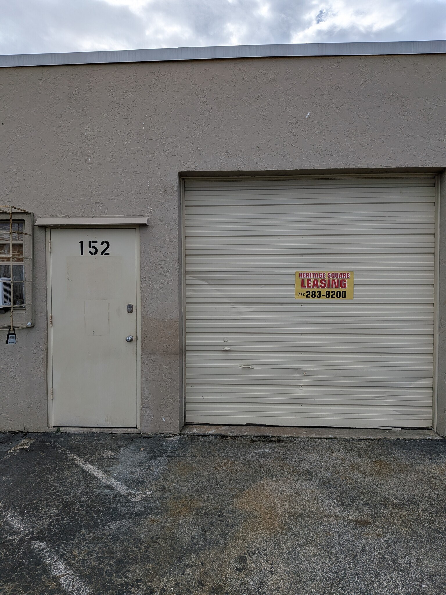 132-162 NE Dixie Hwy, Stuart, FL for lease Primary Photo- Image 1 of 5