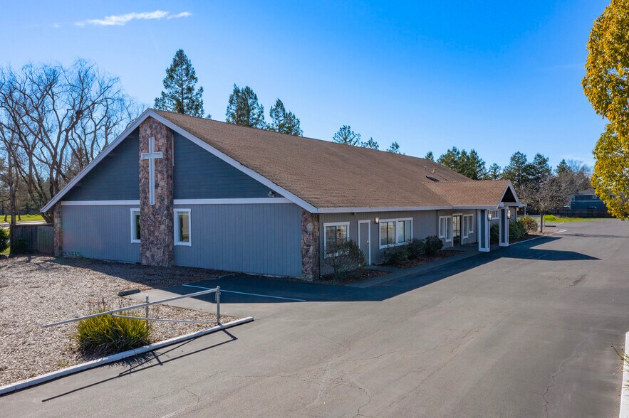 1363 Fulton Rd, Santa Rosa, CA à vendre - Photo du bâtiment - Image 3 de 78