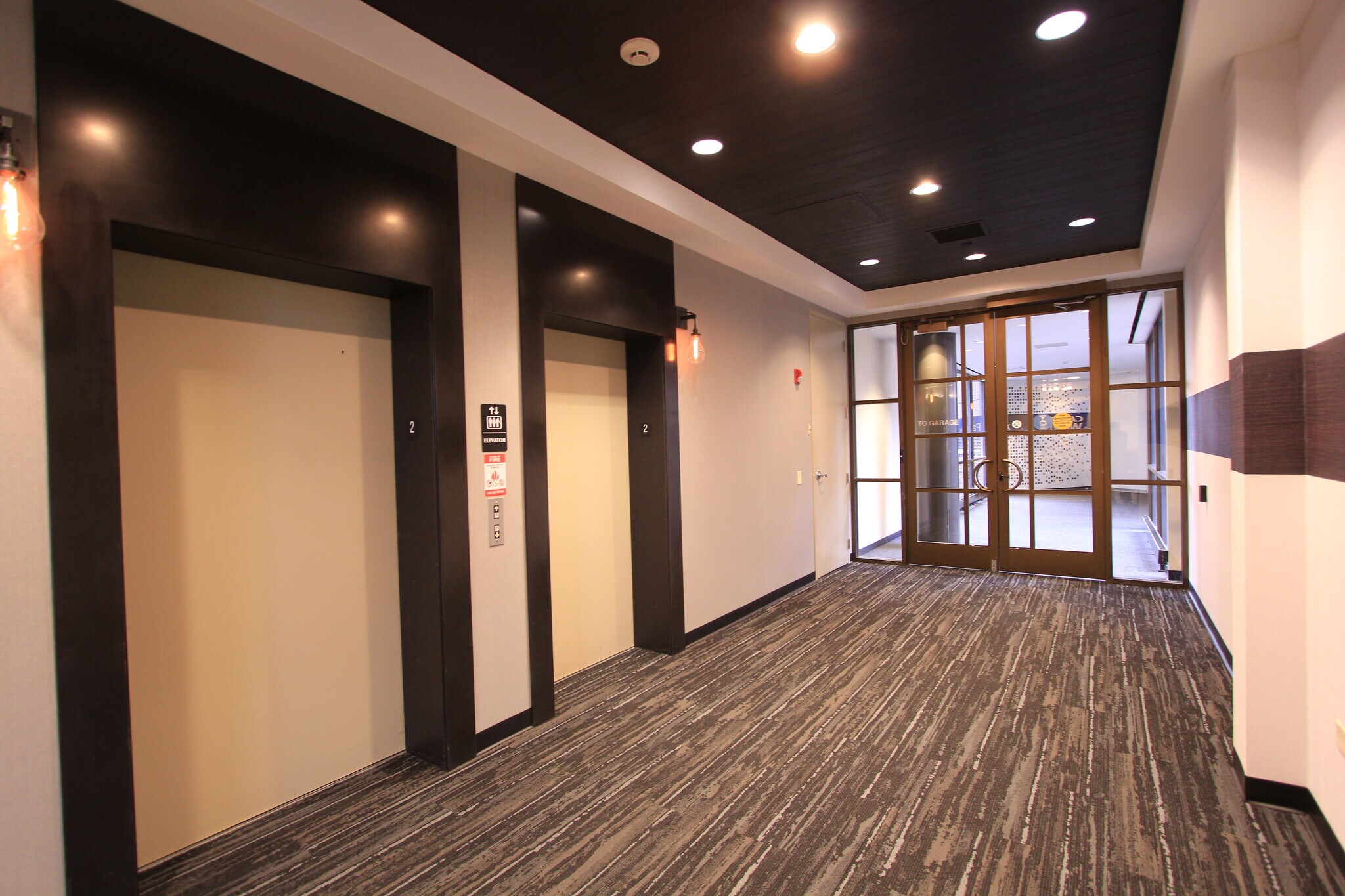 250 Parkway Dr, Lincolnshire, IL for sale Interior Photo- Image 1 of 5