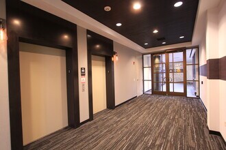 250 Parkway Dr, Lincolnshire, IL for sale Interior Photo- Image 1 of 5