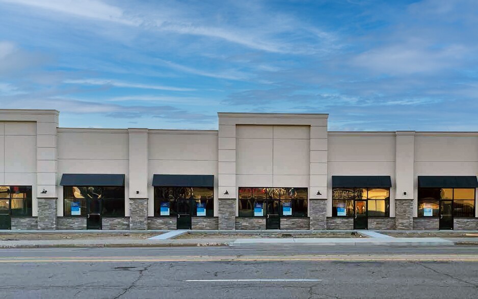 7301 101st Ave NW, Edmonton, AB à vendre - Photo du bâtiment - Image 1 de 1