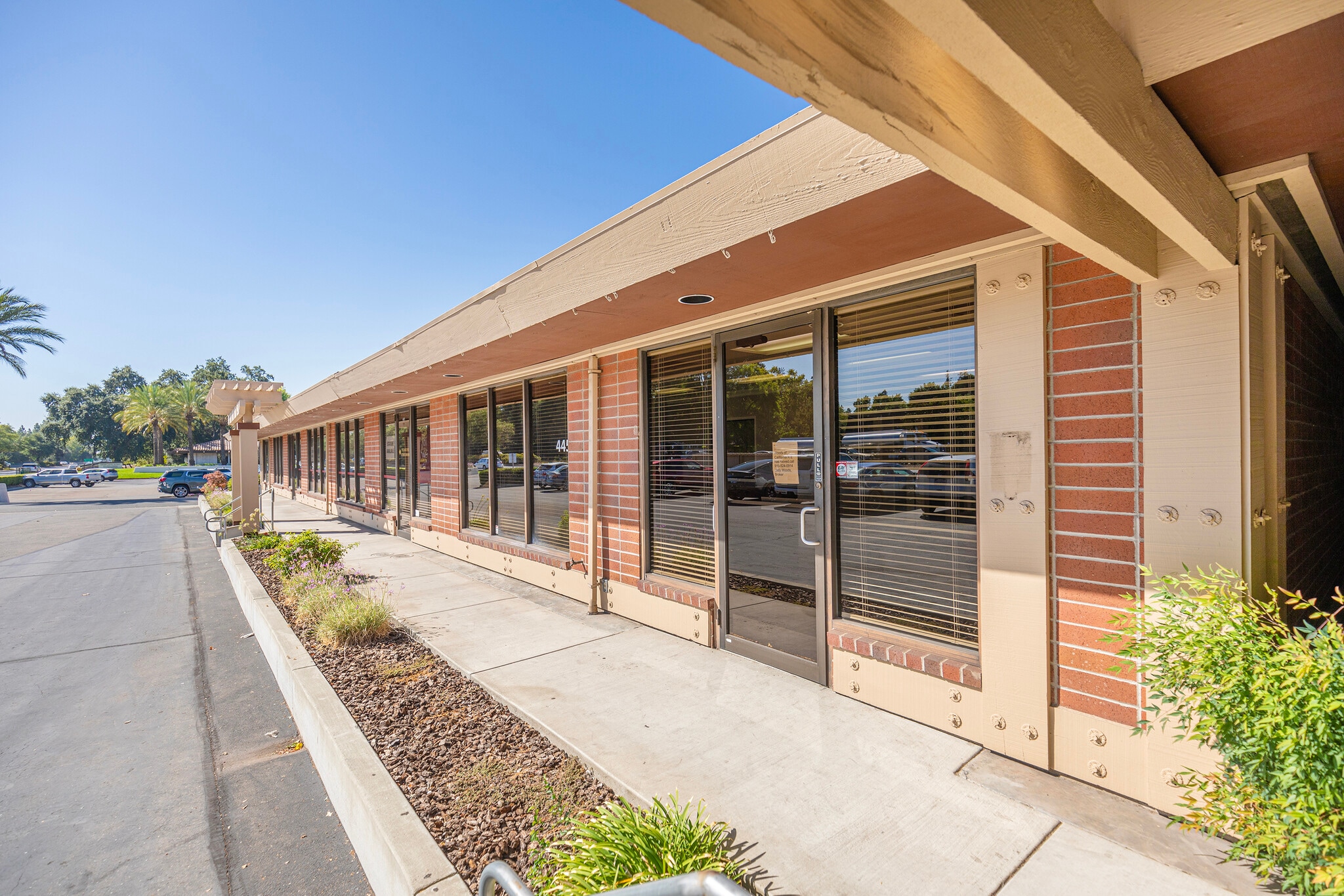 445 Watt Ave, Sacramento, CA for lease Primary Photo- Image 1 of 6