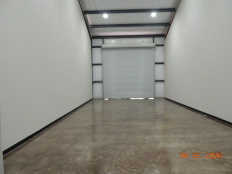 2309 Wade Cir S, Conroe, TX à louer - Photo du bâtiment - Image 2 de 22