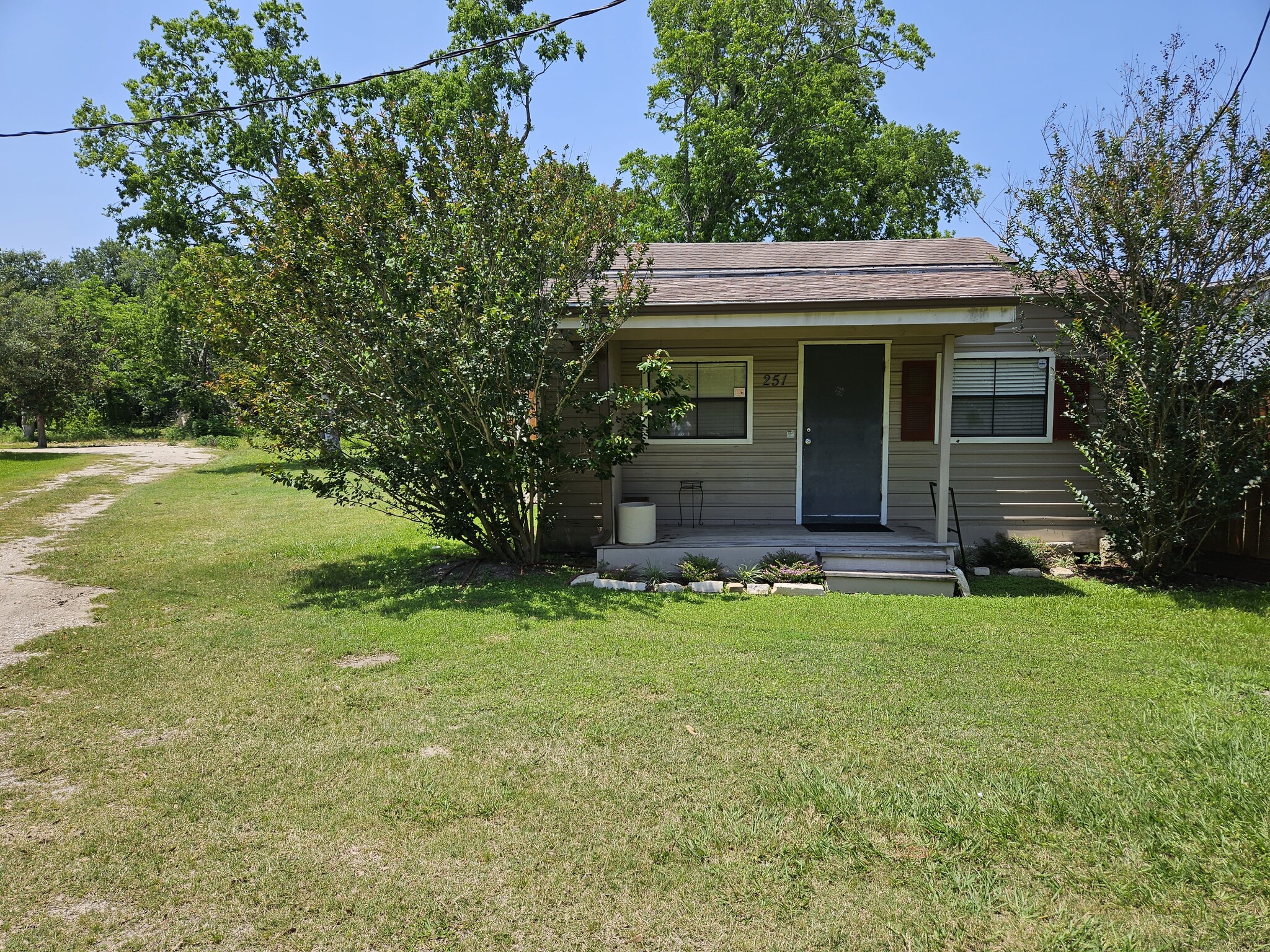 251 Gonyo Ln, Richmond, TX for lease Building Photo- Image 1 of 11