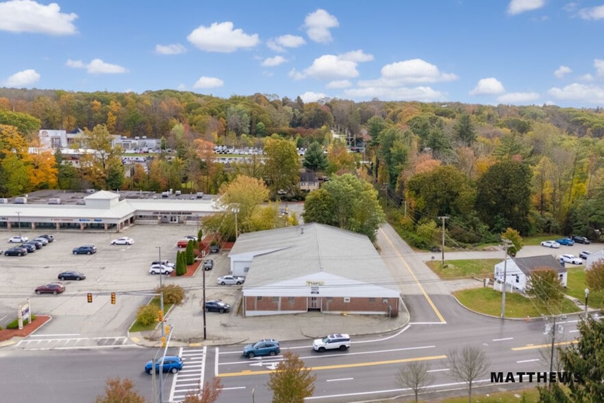 773 Southbridge St, Auburn, MA à vendre - Photo du bâtiment - Image 2 de 4