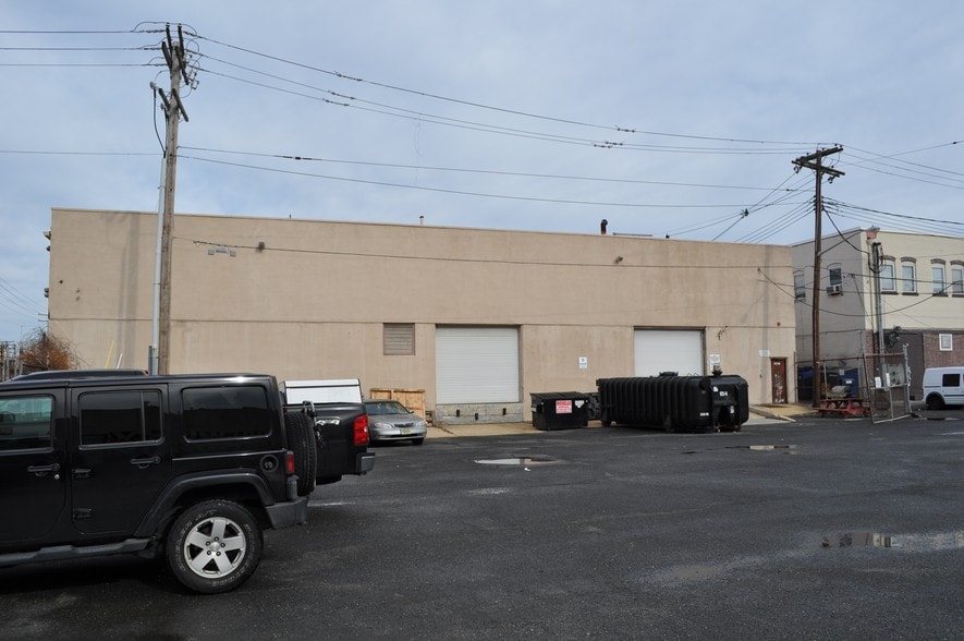 814 Asbury Ave, Asbury Park, NJ for lease - Building Photo - Image 3 of 7
