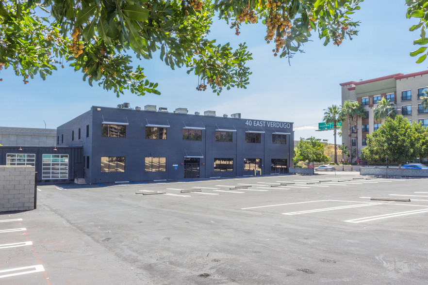 40 E Verdugo Ave, Burbank, CA for sale - Primary Photo - Image 1 of 1