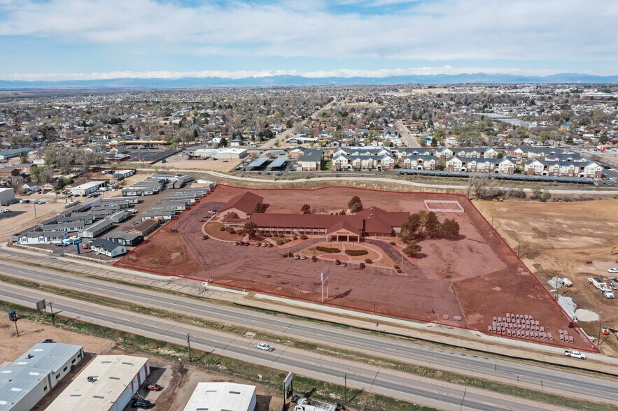 3301 W Service Rd, Evans, CO à vendre - Photo du bâtiment - Image 2 de 27