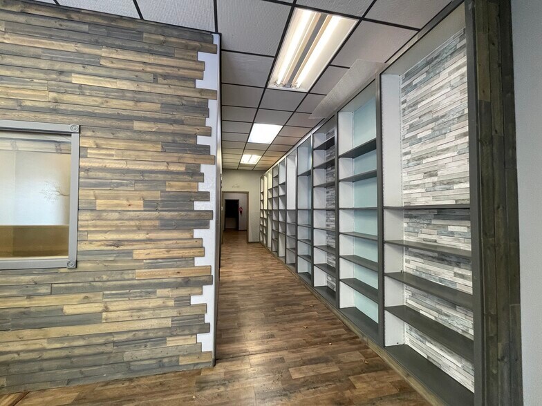 105 3rd Ave NW, Mandan, ND à louer - Photo intérieure - Image 3 de 7