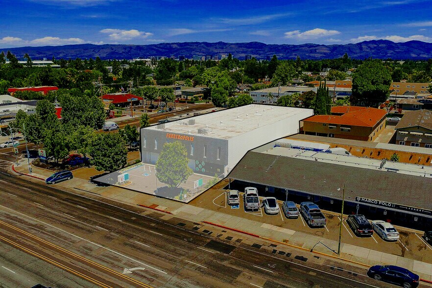 902 S Bascom Ave, San Jose, CA à louer - Photo du bâtiment - Image 1 de 36